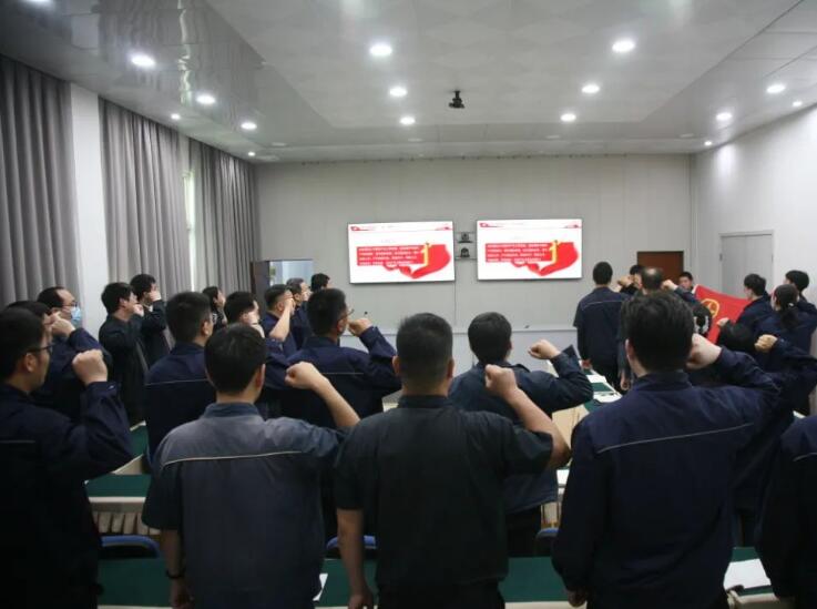 鄭州泵業(yè)公司召開五四表彰大會(huì)暨青年座談會(huì) 鄭州泵業(yè)公司召開五四表彰大會(huì)暨青年座談會(huì)