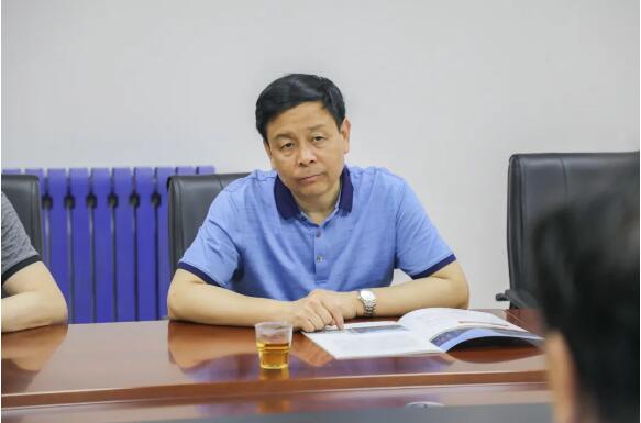 山西省小企業(yè)發(fā)展促進(jìn)局副局長(zhǎng)張會(huì)榮 山西省小企業(yè)發(fā)展促進(jìn)局副局長(zhǎng)張會(huì)榮