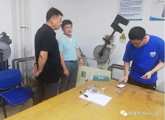 河北省軸研院領(lǐng)導(dǎo)赴燕山大學(xué)簽訂合作協(xié)議 河北省軸研院領(lǐng)導(dǎo)赴燕山大學(xué)簽訂合作協(xié)議