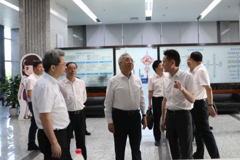 廣東省副省長(zhǎng)陳良賢一行到方圓檢測(cè)集團(tuán)考察調(diào)研 廣東省副省長(zhǎng)陳良賢一行到方圓檢測(cè)集團(tuán)考察調(diào)研