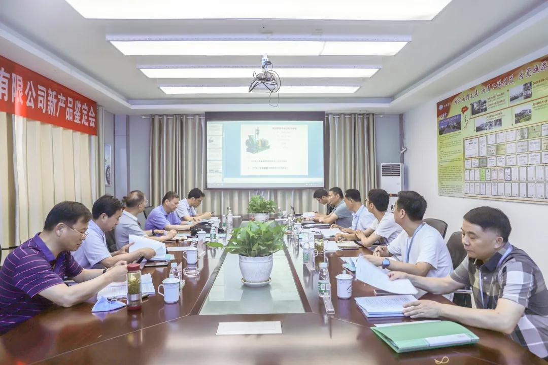 江南泵閥研制的兩個(gè)新產(chǎn)品通過專家鑒定 江南泵閥研制的兩個(gè)新產(chǎn)品通過專家鑒定