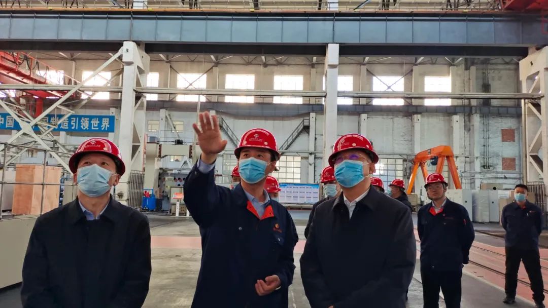 齊齊哈爾市常務(wù)副市長孫恒一行到通用技術(shù)齊二機(jī)床調(diào)研 齊齊哈爾市常務(wù)副市長孫恒一行到通用技術(shù)齊二機(jī)床調(diào)研