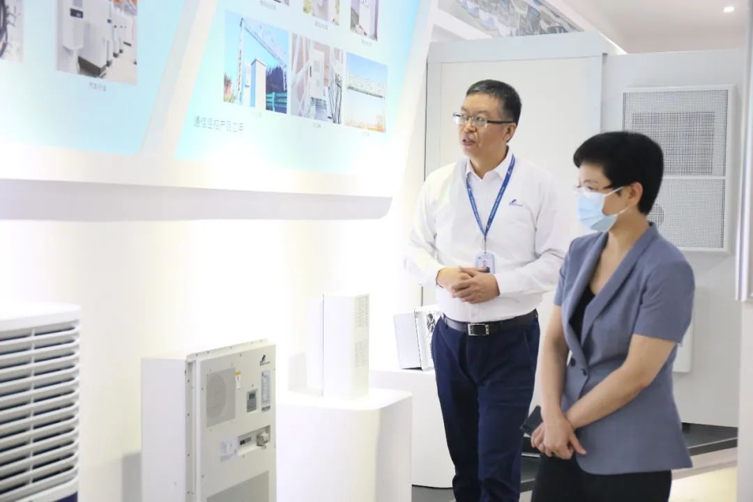 深圳市龍華區(qū)委副書記皮勇華帶隊調(diào)研英維克,推動企業(yè)發(fā)展 深圳市龍華區(qū)委副書記皮勇華帶隊調(diào)研英維克,推動企業(yè)發(fā)展