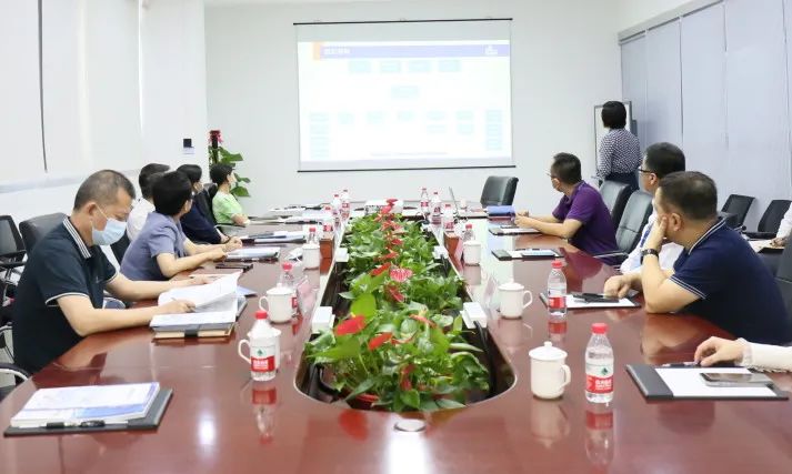 深圳市龍華區(qū)委副書記皮勇華帶隊調(diào)研英維克,推動企業(yè)發(fā)展 深圳市龍華區(qū)委副書記皮勇華帶隊調(diào)研英維克,推動企業(yè)發(fā)展
