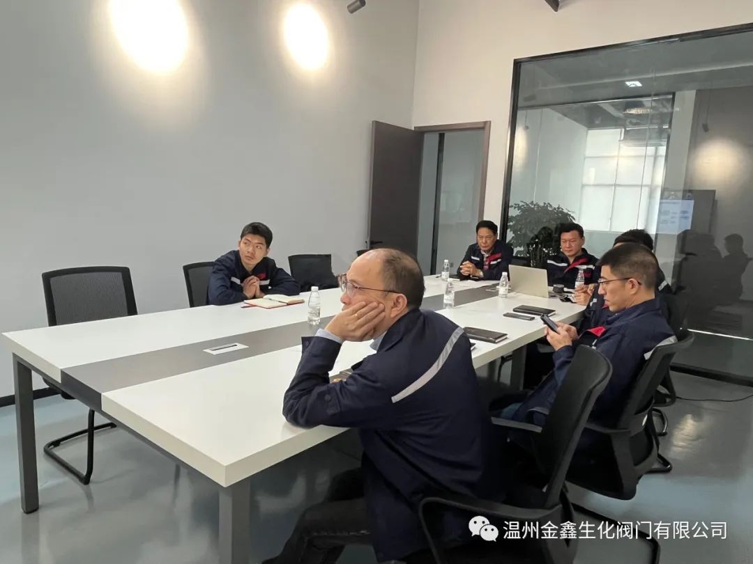 溫州金鑫生化閥門領(lǐng)導(dǎo)應(yīng)邀給國家級高級研修班授課 溫州金鑫生化閥門領(lǐng)導(dǎo)應(yīng)邀給國家級高級研修班授課