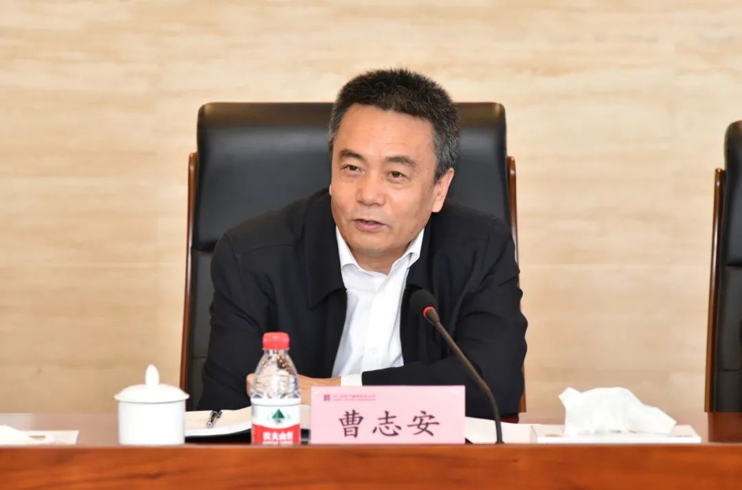 哈電集團曹志安主持召開部分職工代表座談會 哈電集團曹志安主持召開部分職工代表座談會