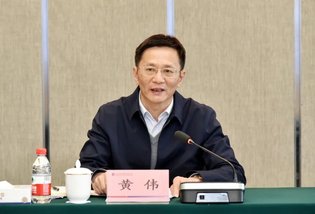 哈電集團(tuán)召開5月份工作推進(jìn)會(huì) 哈電集團(tuán)召開5月份工作推進(jìn)會(huì)
