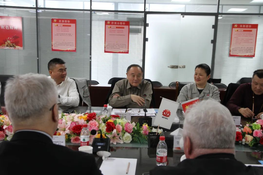 俄羅斯閥門工業(yè)科學(xué)制造業(yè)協(xié)會(huì)一行蒞臨北閥總廠股份參觀指導(dǎo) 俄羅斯閥門工業(yè)科學(xué)制造業(yè)協(xié)會(huì)一行蒞臨北閥總廠股份參觀指導(dǎo)
