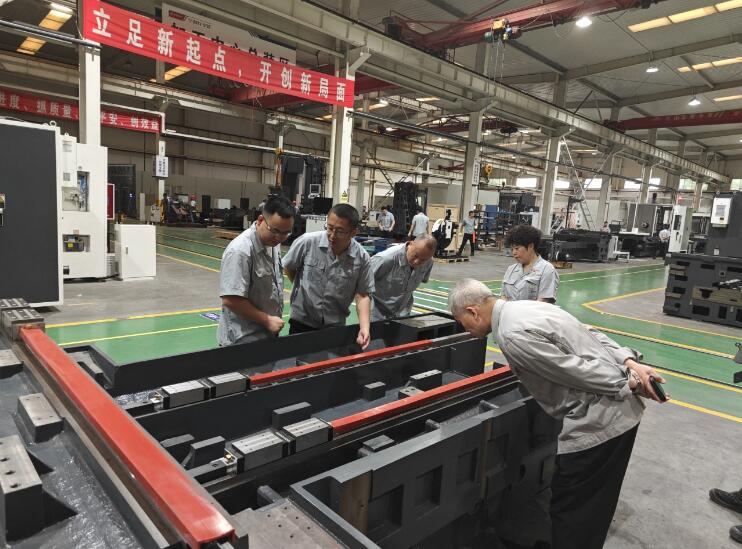寧江機(jī)床公司董事長(zhǎng)高超帶隊(duì)開展端午節(jié)后安全環(huán)保大檢查 寧江機(jī)床公司董事長(zhǎng)高超帶隊(duì)開展端午節(jié)后安全環(huán)保大檢查