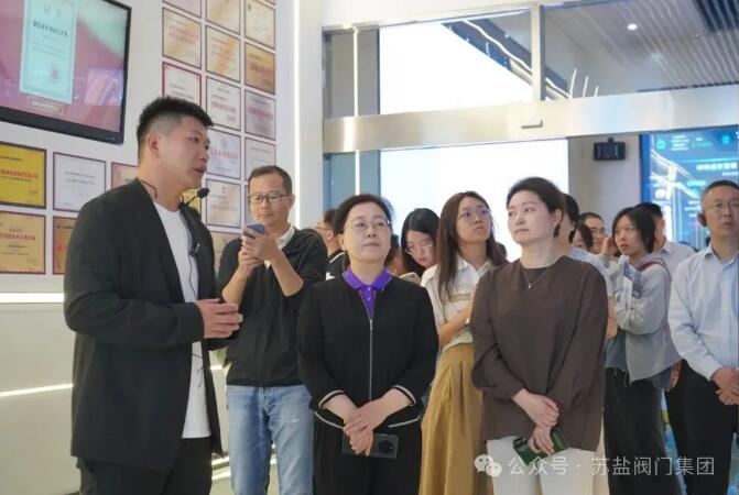 央地媒體組團進蘇鹽 感受發(fā)展“智”實力 央地媒體組團進蘇鹽 感受發(fā)展“智”實力