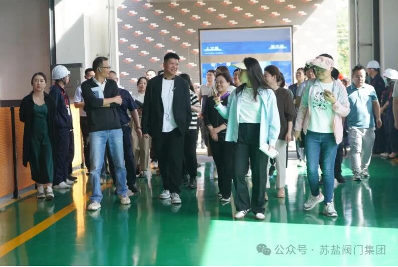 央地媒體組團進蘇鹽 感受發(fā)展“智”實力 央地媒體組團進蘇鹽 感受發(fā)展“智”實力