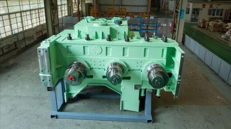 重115噸!寧波東力首套大型雙邊剪主齒輪箱完成交付 重115噸!寧波東力首套大型雙邊剪主齒輪箱完成交付