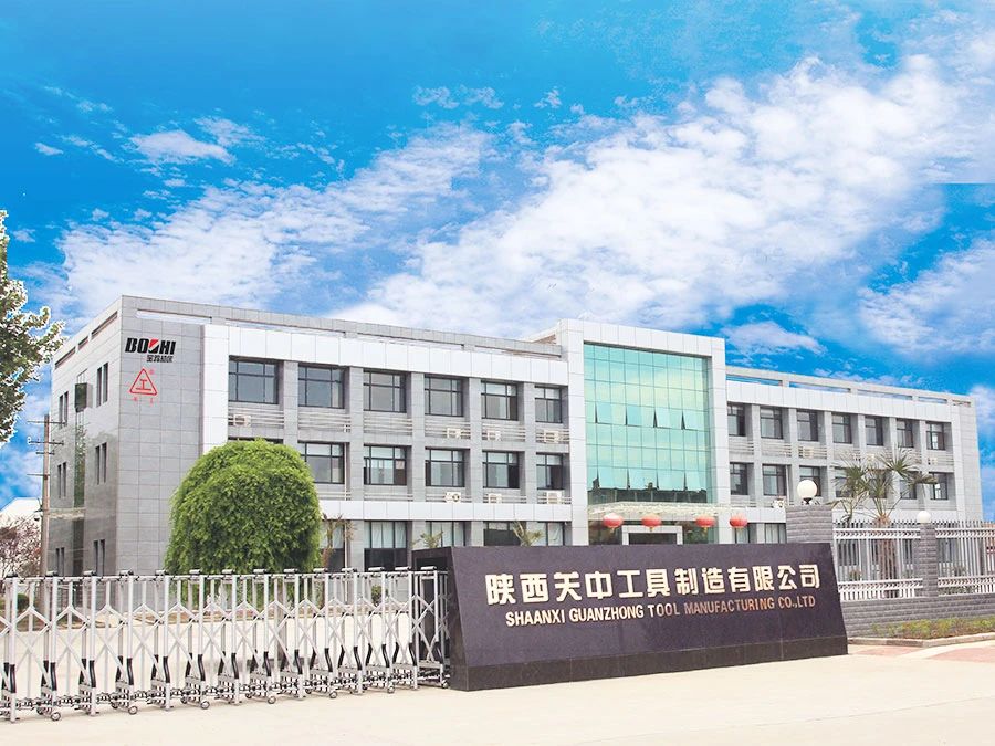 寶雞機(jī)床集團(tuán)李清耀董事長(zhǎng)到關(guān)中工具調(diào)研指導(dǎo)工作 寶雞機(jī)床集團(tuán)李清耀董事長(zhǎng)到關(guān)中工具調(diào)研指導(dǎo)工作